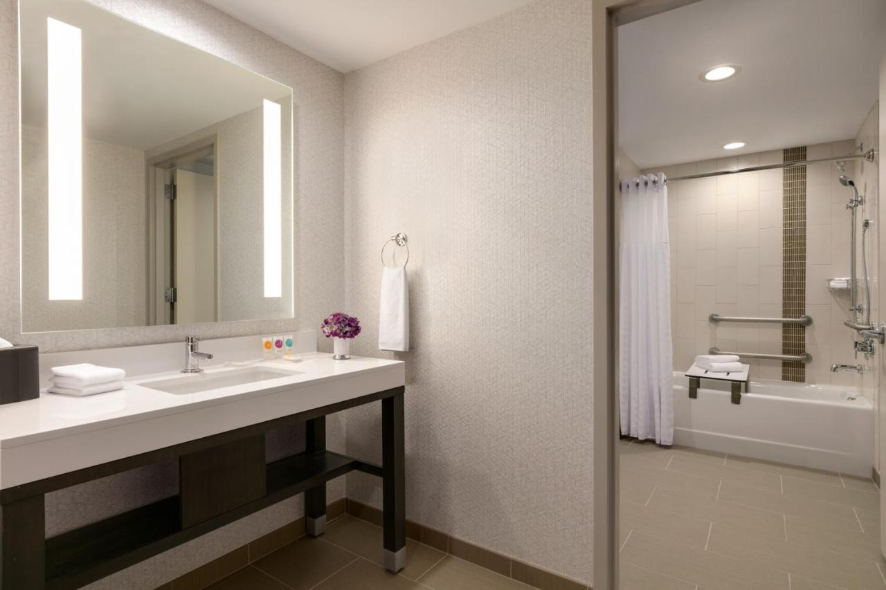 Hyatt Place Fort Lee/George Washington Bridge Bagian luar foto